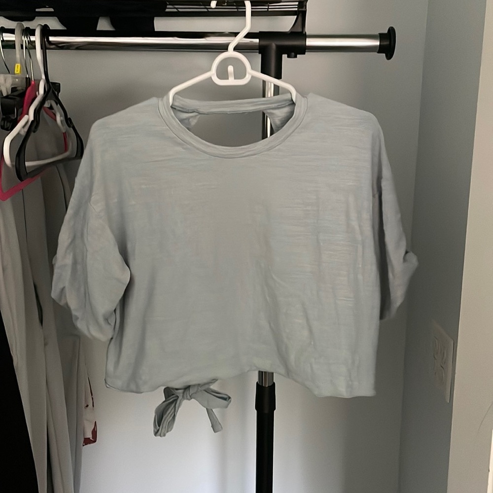 Open back cropped tee